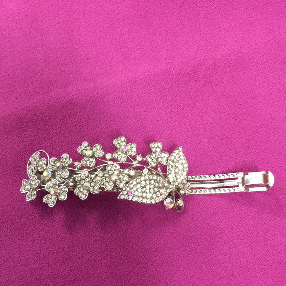 Hair Barrette like new without tags